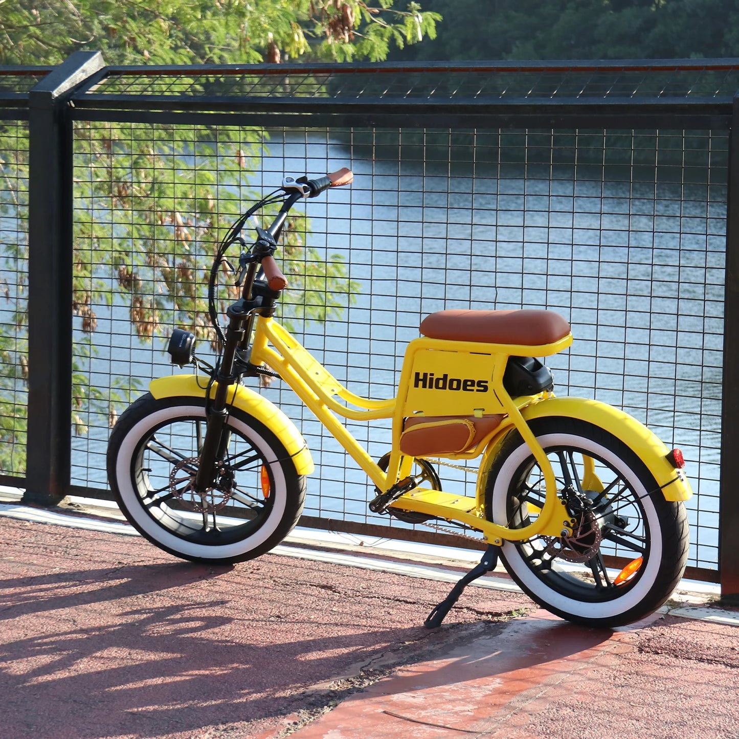 HD-C8 E-Bike 700W Motor 48V17Ah Removable Battery City Electric Bicycle Aldult 20*4.0-inch Fat Tires All Terrain Electric Bike