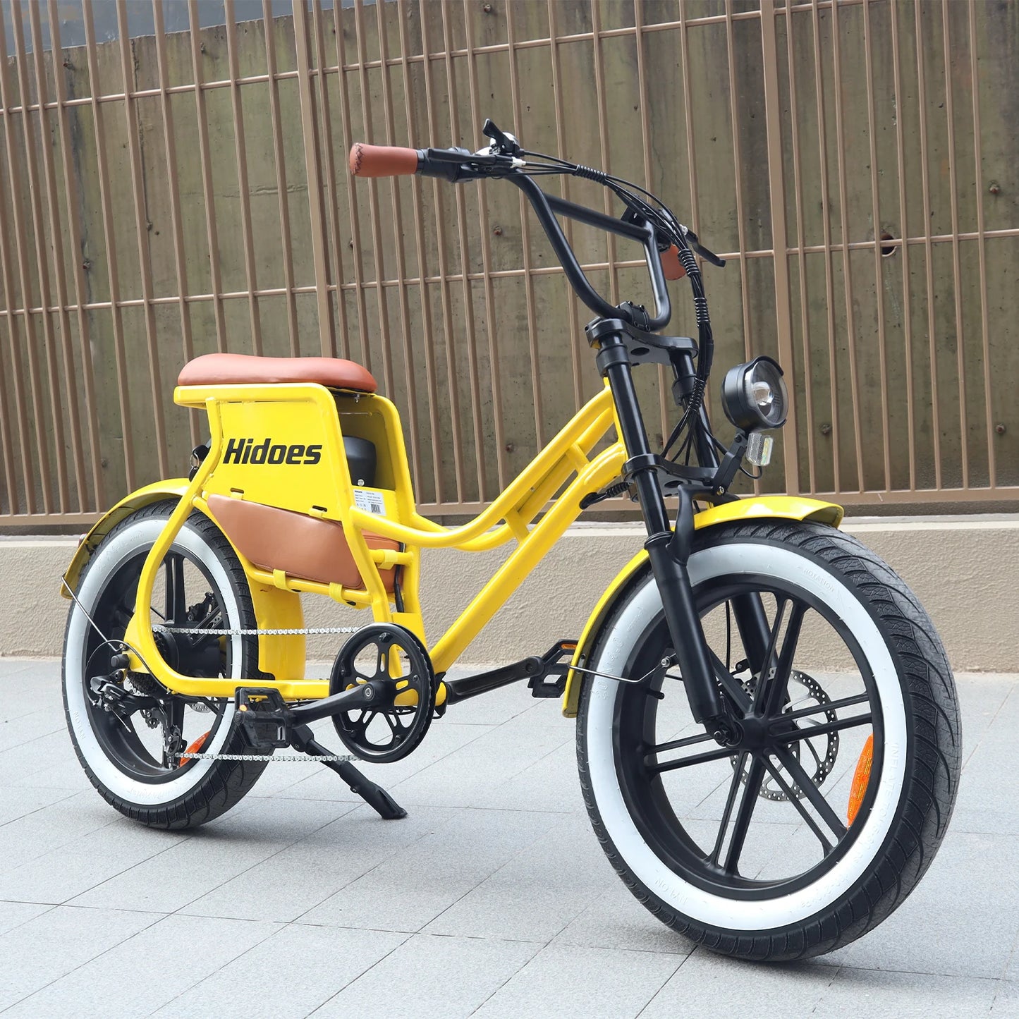 HD-C8 E-Bike 700W Motor 48V17Ah Removable Battery City Electric Bicycle Aldult 20*4.0-inch Fat Tires All Terrain Electric Bike
